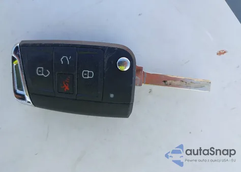 2021 Volkswagen Jetta 1.4T R-Line/1.4T S/1.4T Se z USA, uszkodzony, nr VIN 3VWC57BU6MM000818